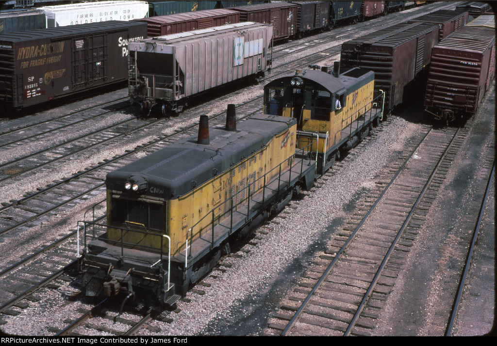 CNW 1003_1103 at Shortline Yard